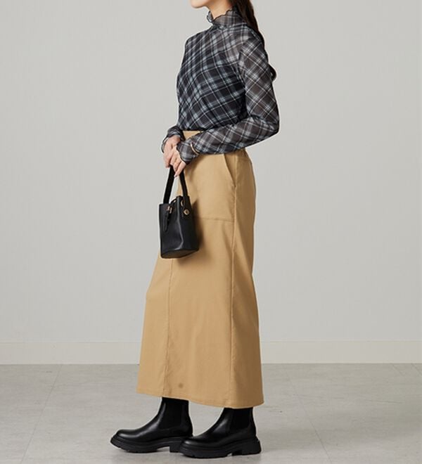 BELLUNA（ベルーナ）の「【重ね着インナー】シアー素材ハイネックインナープルオーバー（カットソー）」｜詳細画像