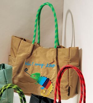 ルフラン（ルフラン）の「【２点セット】＜ハイマイズー＞刺繍トート＆ポーチ２点セット（トートバッグ）」｜カメレオン