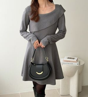 GeeRA（ジーラ）の「オフショル風アシメネックミニニットワンピース（ニットワンピース）」｜詳細画像