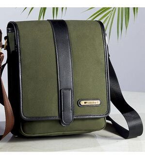 「＜ゴールデンベア＞はっ水パラフィン帆布ショルダー（メンズショルダーバッグ）」｜カーキ