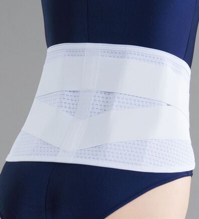「治療院のコルセット（その他下着・インナーウェア）」