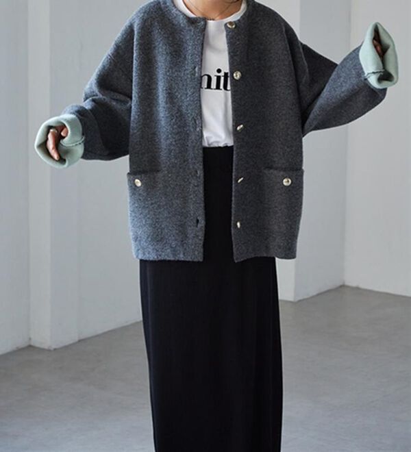 RANAN（ラナン）の「裏配色ゴールド調ボタンニットコーディガン（ニットカーディガン）」｜詳細画像