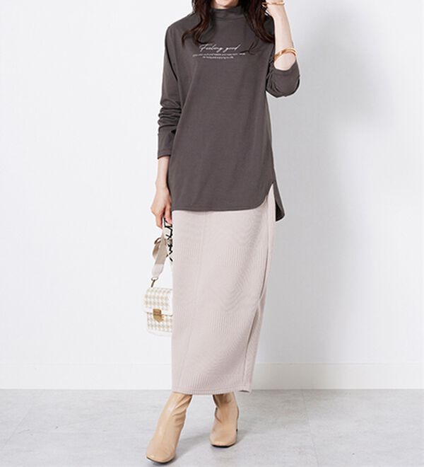 BELLUNA（ベルーナ）の「綿１００％ロゴデザインプルオーバー（カットソー）」｜詳細画像