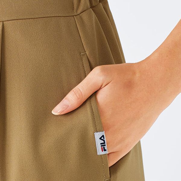 BELLUNA（ベルーナ）の「＜ＦＩＬＡ＞サラッと快適！バックプリーツセットアップ（セットアップ）」｜詳細画像