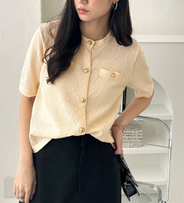 GeeRA（ジーラ）の「ゴールドボタンニットカーデ（ニットカーディガン）」｜詳細画像