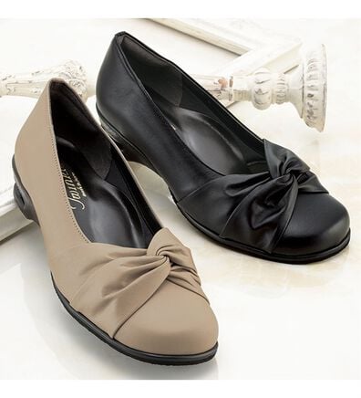 ルフラン（ルフラン）の「ゆったり５Ｅストレッチリボンパンプス（パンプス）」