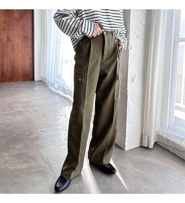 GeeRA（ジーラ）の「タックワイドストレートカーゴパンツ（フルレングスパンツ）」｜詳細画像