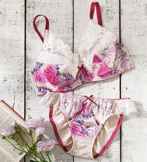 YU'NOW（ユナウ）の「プチプラブラ＆ショーツセット（ブラジャー＆ショーツセット）」｜アイボリーフラワーサテンレース