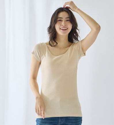 LAVIENNE（ラヴィエンヌ）の「【汗かきさん必見！】涼感サラッと快適汗取り半袖インナー＜さらりラボ＞（肌着・インナーウェア）」