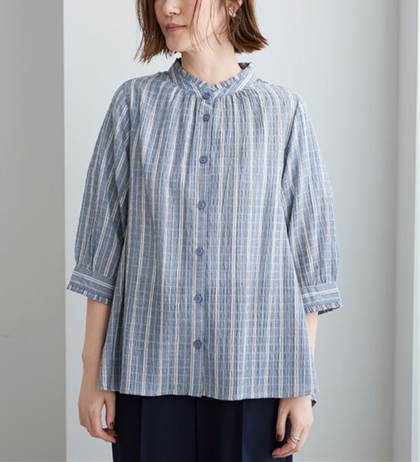 BELLUNA（ベルーナ）の「【お気軽シャツ】ぽこぽこ素材衿＆袖フリルデザインブラウス（ブラウス）」｜詳細画像
