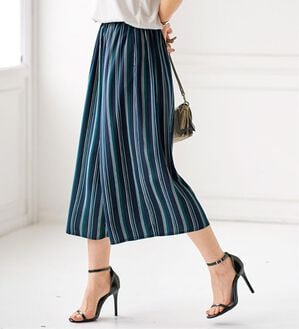 BELLUNA（ベルーナ）の「レーヨンポケット付ガウチョパンツ（ワイドパンツ・ガウチョ）」｜ネイビーストライプ