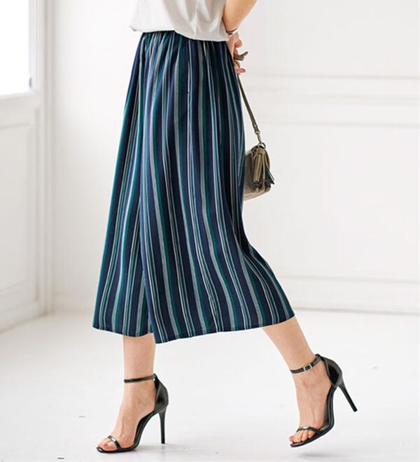 BELLUNA（ベルーナ）の「レーヨンポケット付ガウチョパンツ（ワイドパンツ・ガウチョ）」｜ネイビーストライプ