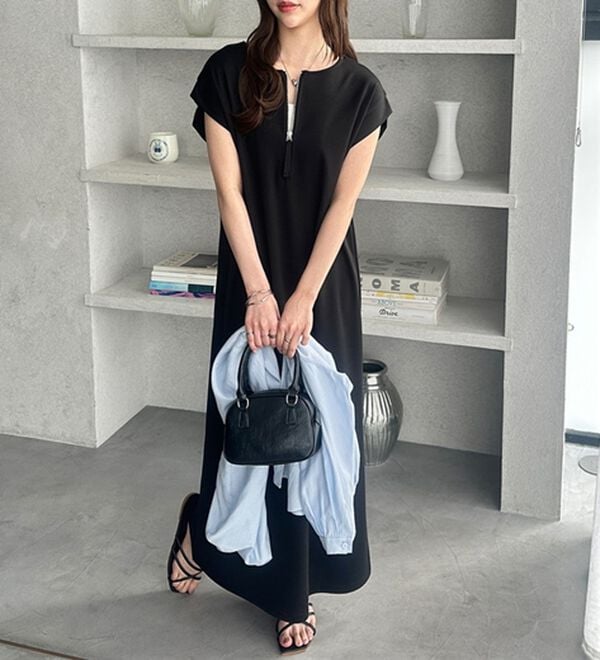 GeeRA（ジーラ）の「前後２ＷＡＹハーフジップＩラインワンピース（カットソーワンピース）」｜詳細画像