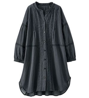 BELLUNA（ベルーナ）の「刺しゅうレース切替シャツチュニック（チュニック）」｜チャコール