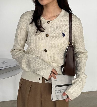 RANAN（ラナン）の「＜Ｕ．Ｓ．Ｐ＞ゴールド調ボタン刺繍ケーブルカーディガン（ニット・セーター）」