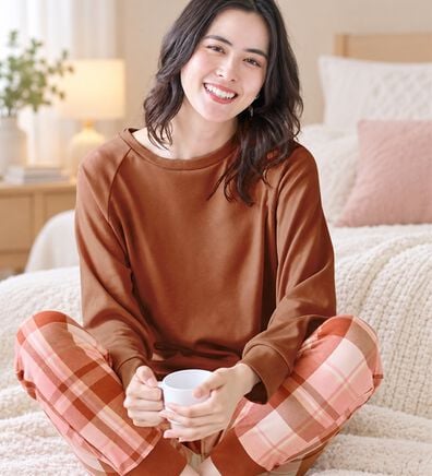 LAVIENNE（ラヴィエンヌ）の「【ときめく柄パンツ】とろける綿混スムース素材パジャマ（上下セット）（パジャマ・ルームウェア）」