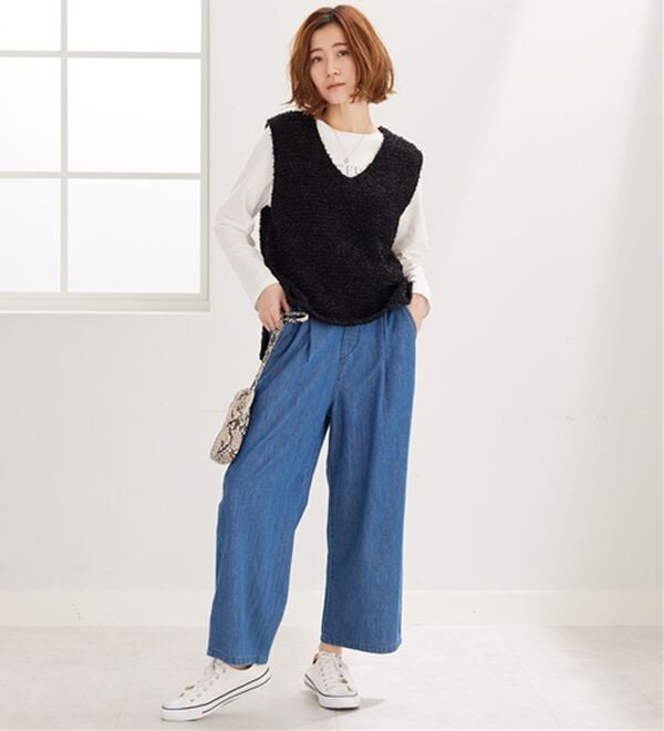 BELLUNA（ベルーナ）の「テープヤーンVネックニットベスト（ベスト）」｜詳細画像