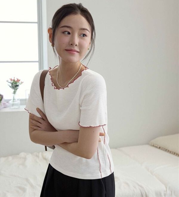CHAN ME（チャンミ）の「配色ボートネックメロートップス（Tシャツ）」｜詳細画像