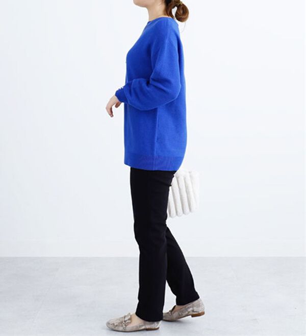 BELLUNA（ベルーナ）の「袖口パール使いもちもちニットプルオーバー（ニット・セーター）」｜詳細画像