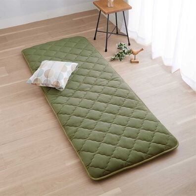 iellio（イエリオ）の「収納簡単とろけるマイクロ素材抗菌防臭極厚ごろ寝マット（敷布団）」