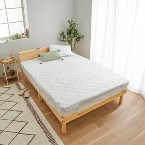 iellio（イエリオ）の「触れるたびひんやり　冷感敷パッド＜接触冷感・洗える・ゴムバンド付でズレにくい・ひんやりッチ＞（敷パッド）」｜グレー