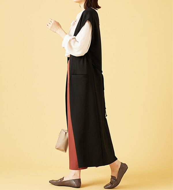 BELLUNA（ベルーナ）の「すっきりキレイ見え！Ｖネックロングジレ（ジレ）」｜詳細画像