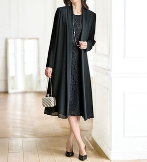BELLUNA（ベルーナ）の「軽やかロングジャケットレースワンピースアンサンブル（ワンピースセットスーツ）」｜黒
