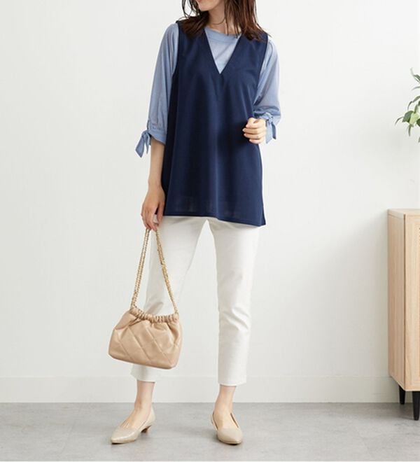 BELLUNA（ベルーナ）の「【2点セット】ストライプシャツ&times;ベストアンサンブル（アンサンブル）」｜詳細画像