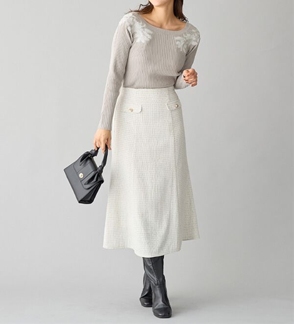 alotta（アロッタ）の「カシミヤタッチ肩刺しゅうニット（ニット・セーター）」｜詳細画像