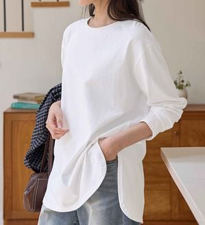 CHAN ME（チャンミ）の「綿１００％ラウンドヘムオーバーサイズＴシャツ（Tシャツ）」｜詳細画像