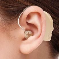 「充電式耳掛け式集音器（シニア・生活サポート）」