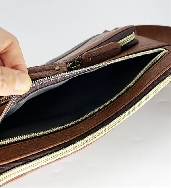 「＜ゴールデンベア＞多機能で便利なコンパクトショルダー（メンズショルダーバッグ）」｜詳細画像