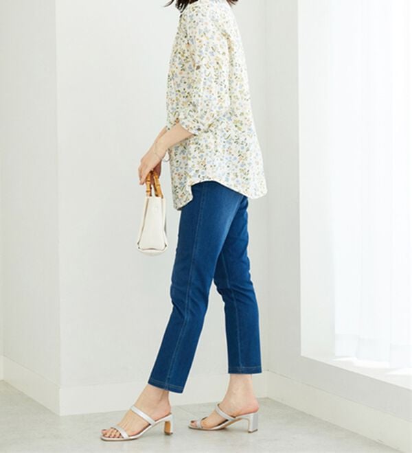 BELLUNA（ベルーナ）の「ダブルガーゼ素材多ボタンオーバーブラウス（ブラウス）」｜詳細画像