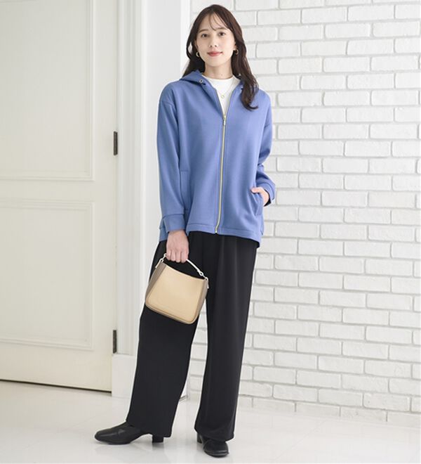 BELLUNA（ベルーナ）の「【快適Ｌａｂ．】とろみ素材裾タックパーカー（パーカー）」｜詳細画像