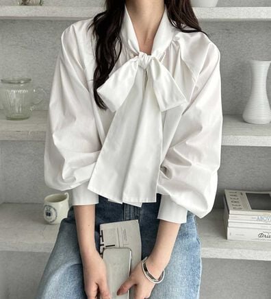 GeeRA（ジーラ）の「ボリュームボウタイブラウス（ブラウス）」