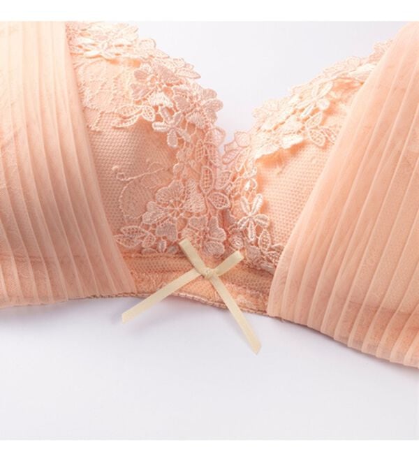 YU'NOW（ユナウ）の「ぷるるん谷間のノンワイヤーブラ＆ショーツ（ブラジャー＆ショーツセット）」｜詳細画像