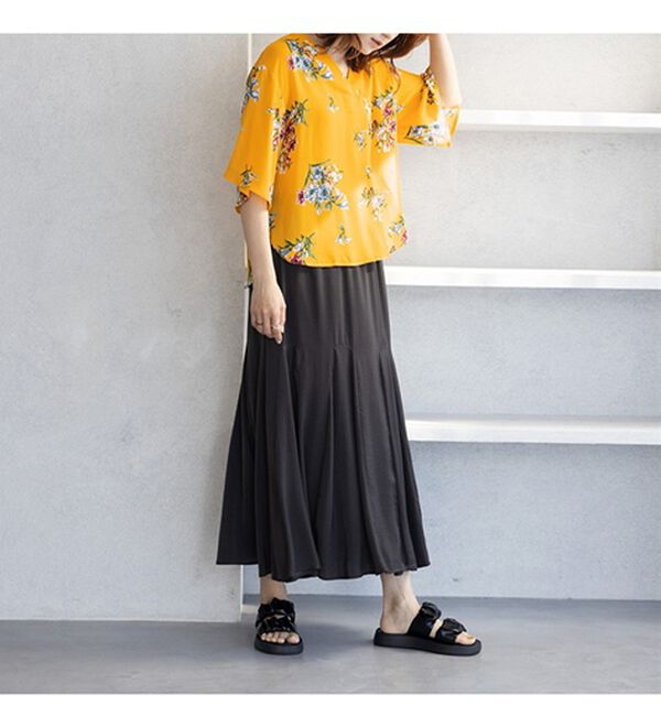 GeeRA（ジーラ）の「花柄フレアースリーブブラウス（ブラウス）」｜詳細画像