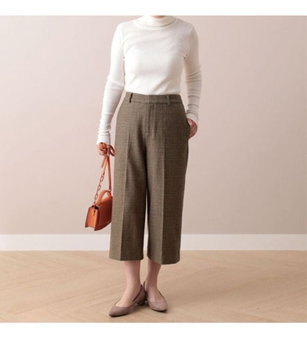BELLUNA（ベルーナ）の「ウール調センタープレスクロップドパンツ（クロップドパンツ）」｜詳細画像