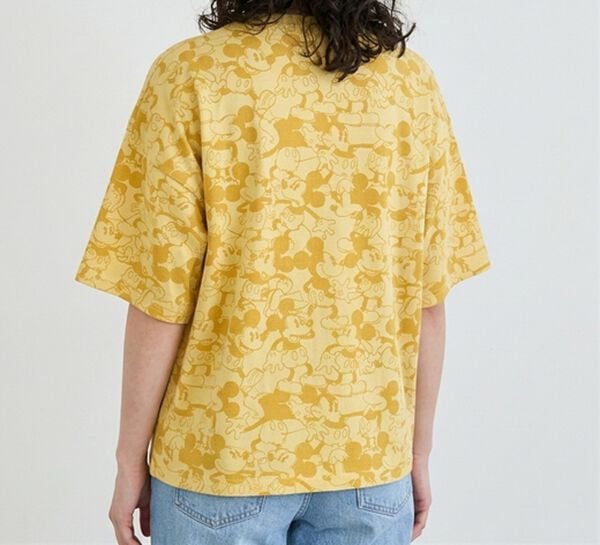BELLUNA（ベルーナ）の「＜Ｄｉｓｎｅｙ＞【ミッキー】総柄プリントボックスシルエットTシャツ（カットソー）」｜詳細画像