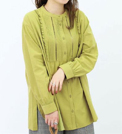 BELLUNA（ベルーナ）の「フリル使いピンタックシャツチュニック（チュニック）」