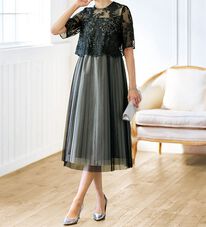 BELLUNA（ベルーナ）の「チュールデザイン花柄レースワンピース（その他ワンピース）」