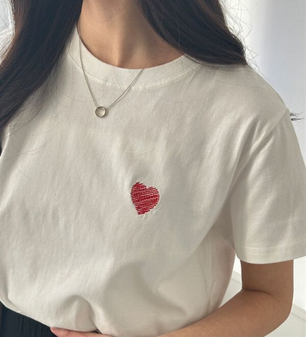 GeeRA（ジーラ）の「綿１００％アソート１ポイント刺しゅうＴシャツ（カットソー）」｜詳細画像