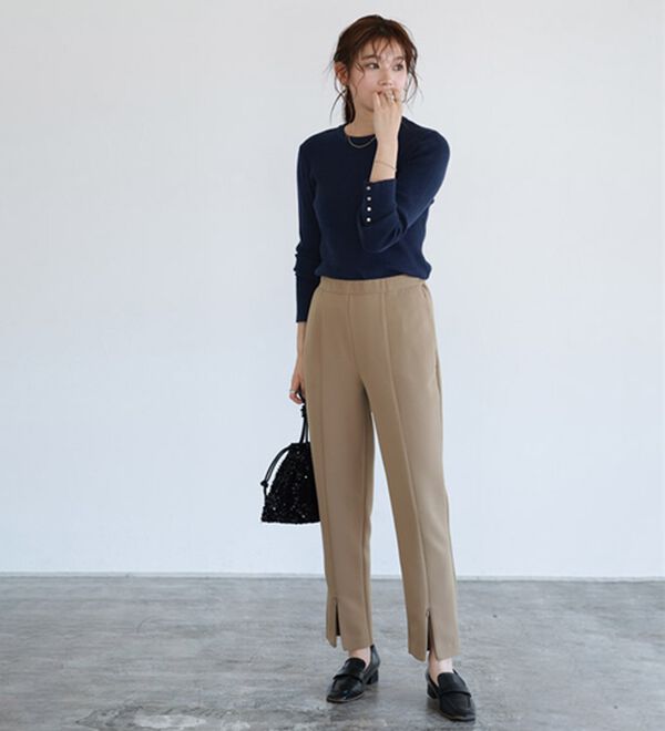 Pierrot（ピエロ）の「【選べるネック】袖ボタンリブニット（ニット・セーター）」｜詳細画像