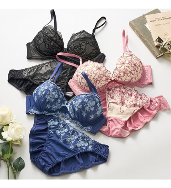 YU'NOW（ユナウ）の「ぷるるん谷間のノンワイヤーブラ＆ショーツ（ブラジャー＆ショーツセット）」｜詳細画像