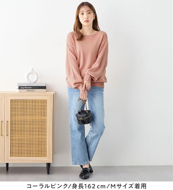 alotta（アロッタ）の「綿１００％のやさしい着心地　ゆったり袖パールトップス（ニット・セーター）」｜詳細画像