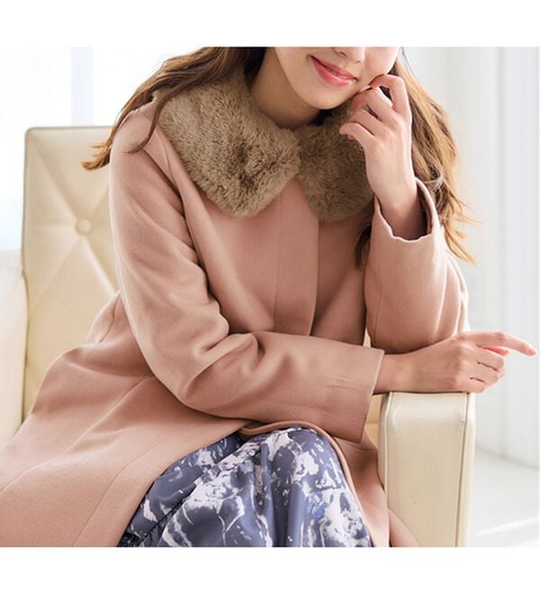 alotta（アロッタ）の「美人シルエットファー付ノーカラーコート【美人百花掲載】（ロングコート）」｜詳細画像