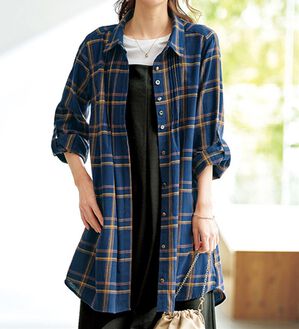 BELLUNA（ベルーナ）の「多ボタン使いチェック柄シャツチュニック（チュニック）」｜ネイビー系