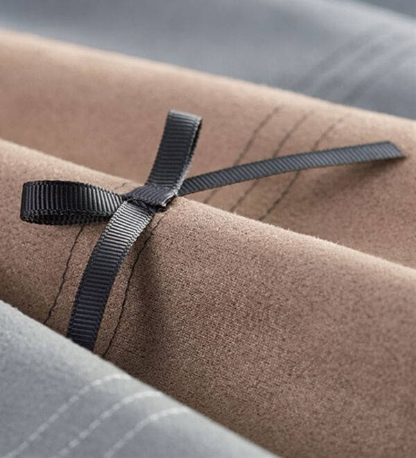 BELLUNA（ベルーナ）の「スエード調リボンモチーフチュニック（チュニック）」｜詳細画像