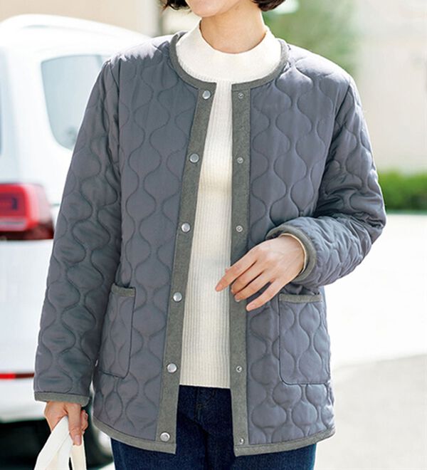 BELLUNA（ベルーナ）の「着ぶくれしにくい！裏シャギーキルトジャケット（ブルゾン）」｜詳細画像