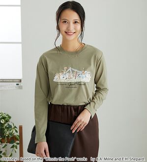 BELLUNA（ベルーナ）の「＜Ｄｉｓｎｅｙ＞【プー】プリント長袖Tシャツ（カットソー）」｜カーキ